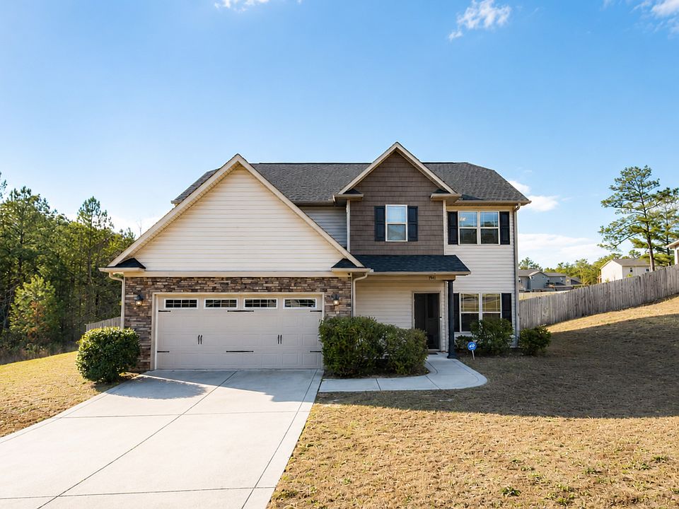 1st image of 250 High Leaf Dr