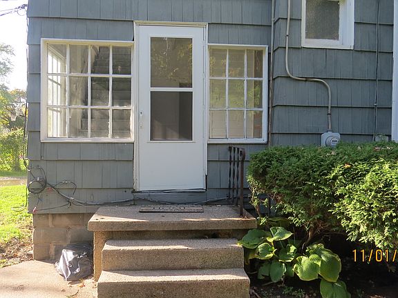 3rd image of 1214 Howard St