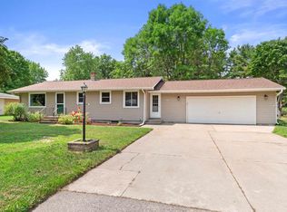 3262 Minnesota Ave, Stevens Point, WI 54481