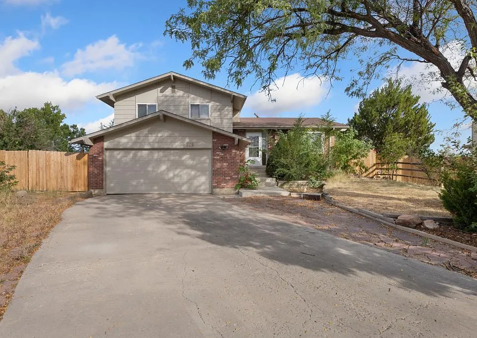 2215 Derby Hill Dr