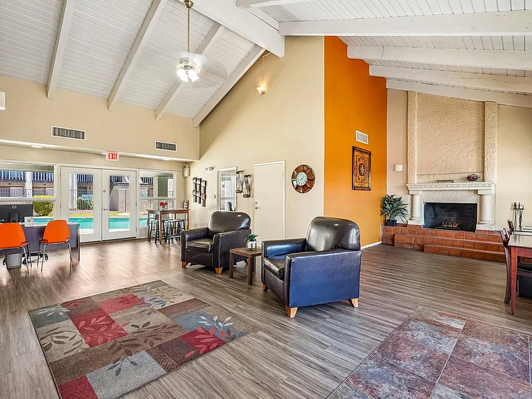 Acacia Pointe — Photo 13