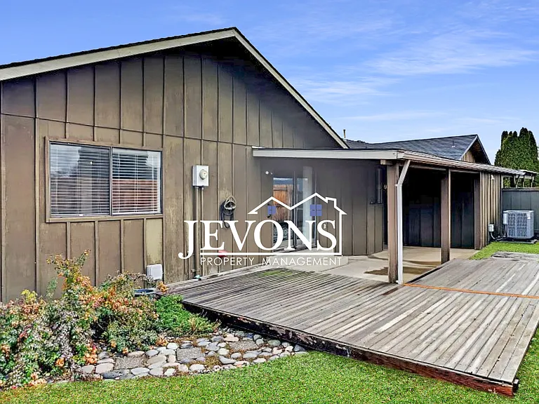 1202 S 39th Ave — Photo 31
