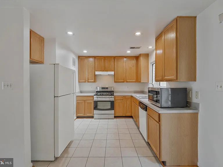 14844 Edman Cir — Photo 13