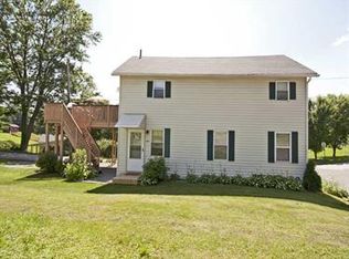 1485 Cherry Hill Rd, Ellwood City, PA 16117