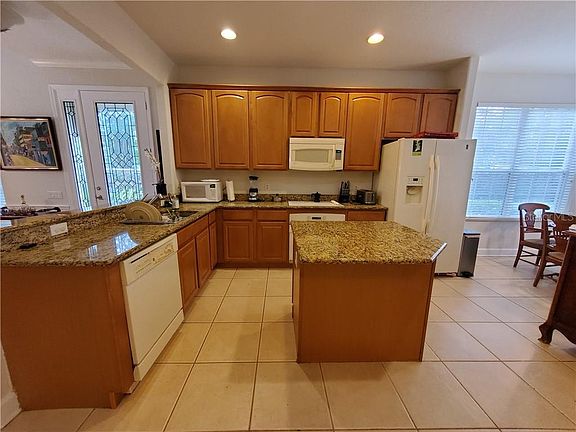 4th image of 6392 Miramonte Dr Unit 106