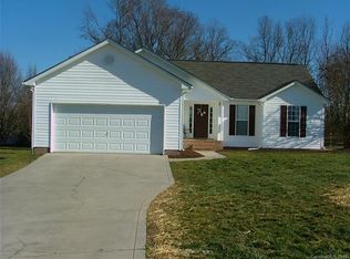 1242 Glory Ct, Oakboro, NC 28129