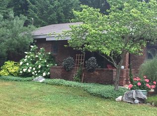 6 Weeks St, Allegan, MI 49010