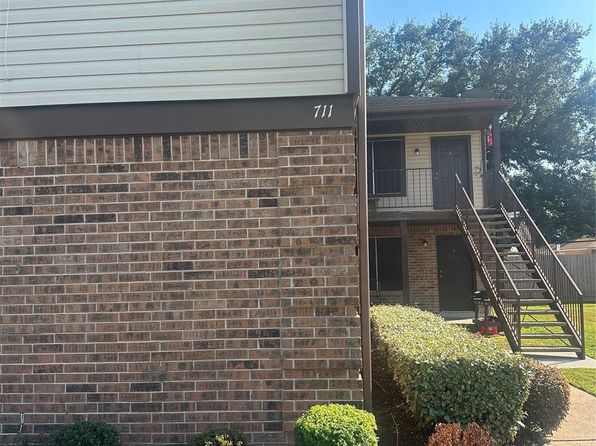 711 Skylark Rd APT D