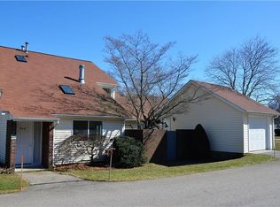 956 Brighton Way, Warwick, RI 02886