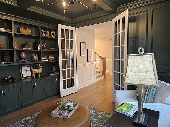3rd image of 1845 Amberley Ct #5