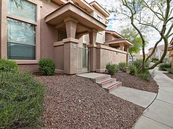 3rd image of 42424 N Gavilan Peak Pkwy #1401