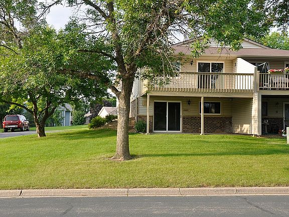 Side Yard - Deck and Patio