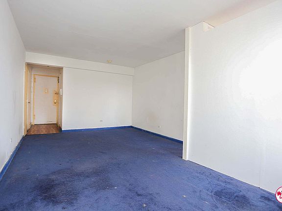 3rd image of 8770 173rd St APT 7K