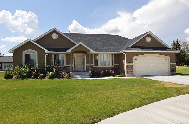1st image of 4238 Daytona Cir