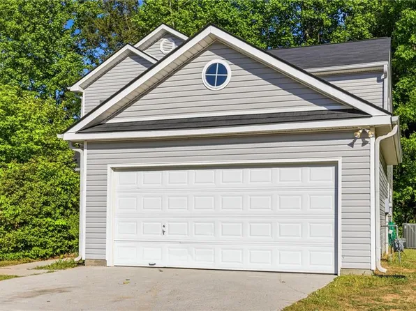 1094 Cliftwood Dr, Riverdale, GA 30296
