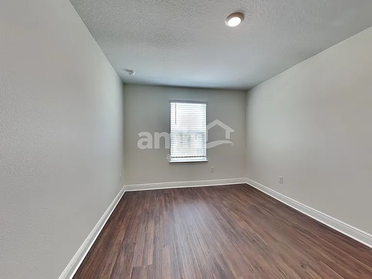 27207 Saint Andrews Ave — Photo 30