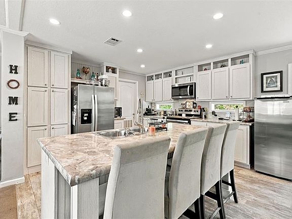 5th image of 15247 LOMA AVENUE