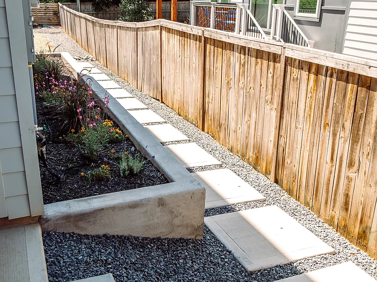 1107 Holland Ave — Photo 35