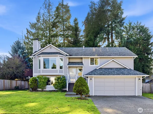 3704 166th Place SW, Lynnwood, WA 98037