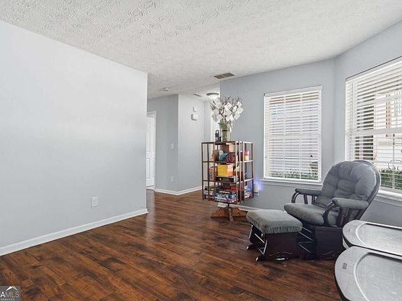 4th image of 3511 Bogan Mill Rd