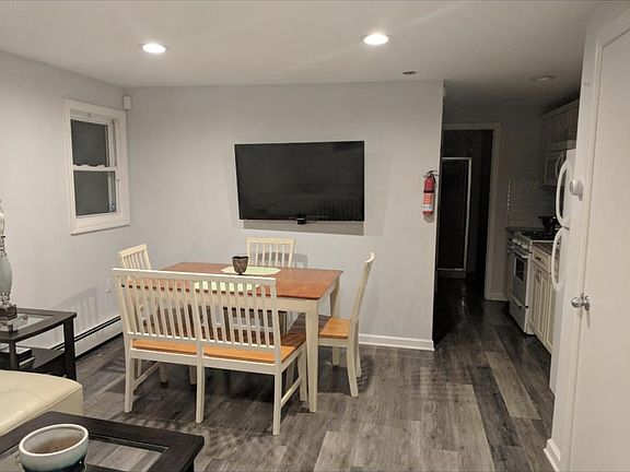 2nd image of 207 Sheridan Ave