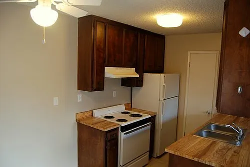 828 W Sacramento Ave #4 Photo 1
