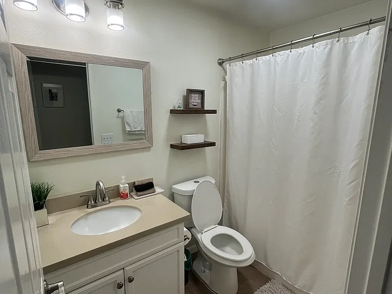 10976 Remington St — Photo 4