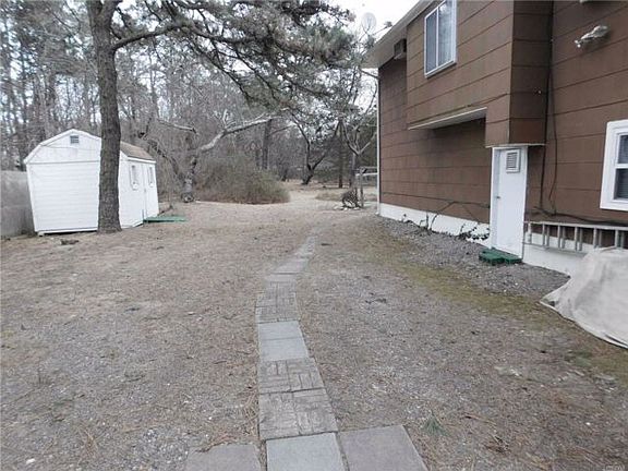 2nd image of 907 Old Medford Ave