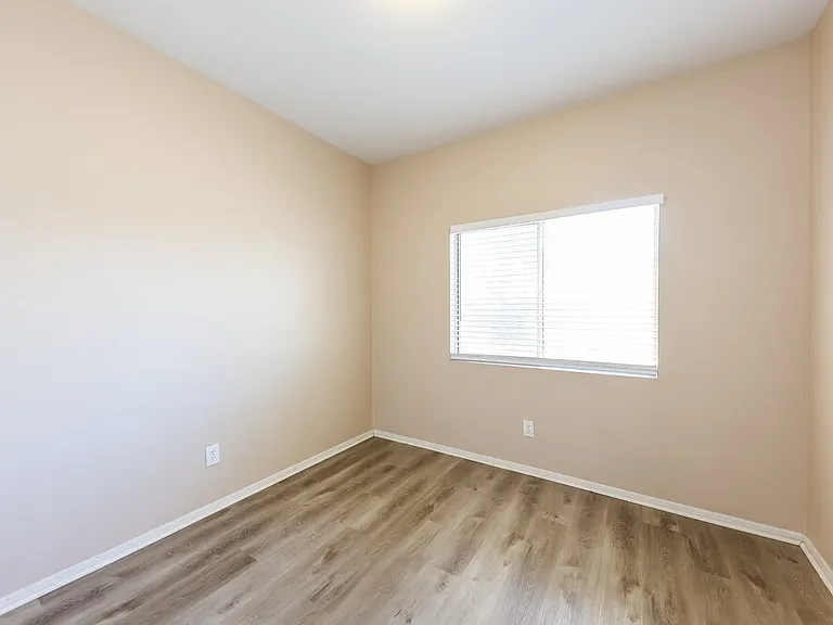 14815 W Dovestar Dr — Photo 12