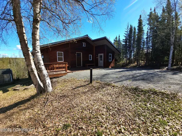 32260 Moonshine Dr, Soldotna, AK 99669