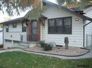 6711 Curtis Ave, Omaha, NE 68104