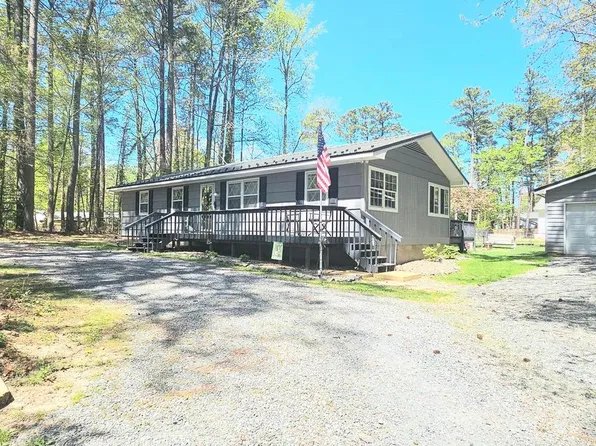 834 Lazy Ln, Lusby, MD 20657