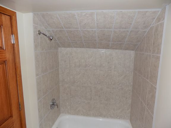 5th image of 508 Bennett Ave #2