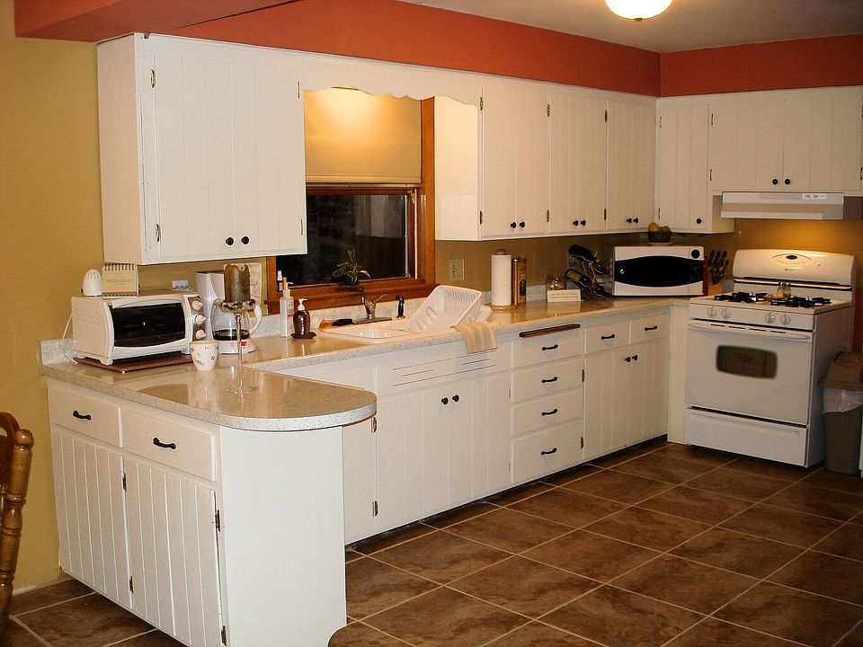 Spacious Kitchen
