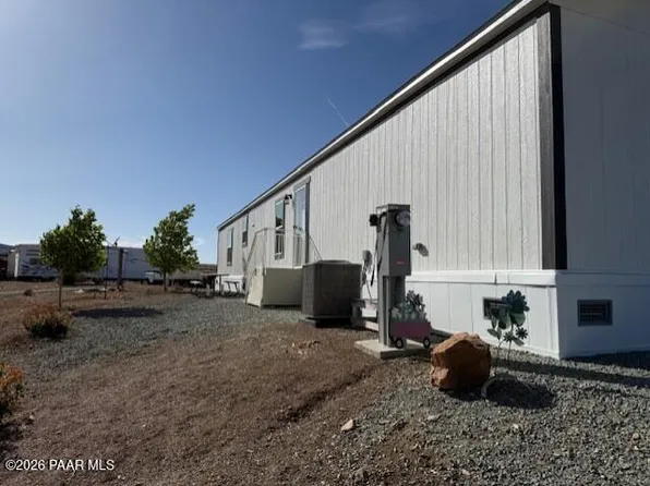 10378 E Kachina Pl, Dewey, AZ 86327