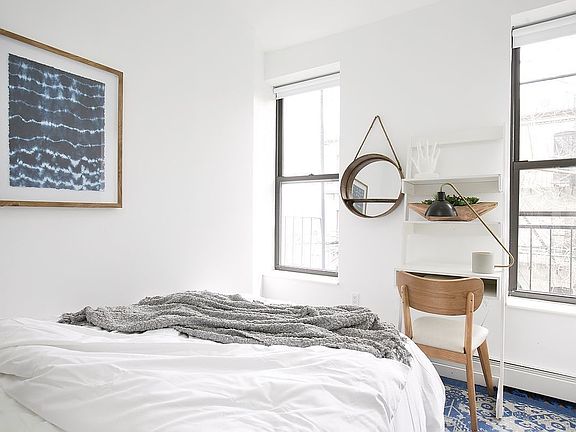2nd image of 481 Chauncey St #3R