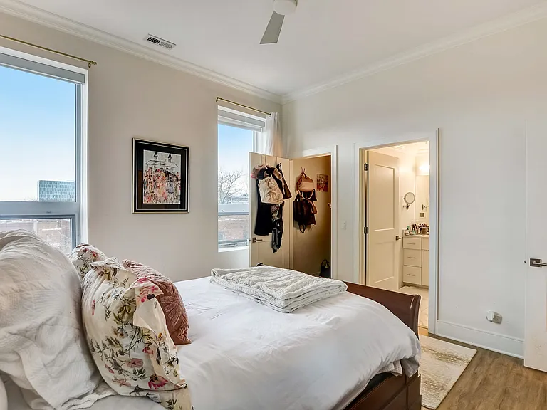 Laflin Place — Photo 6