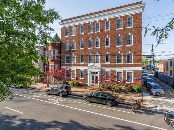 The Brawner, 906 Prince St APT 204, Alexandria, VA 22314