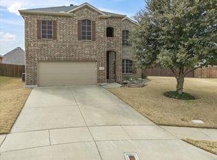 5108 Mountain View Dr, Krum, TX 76249