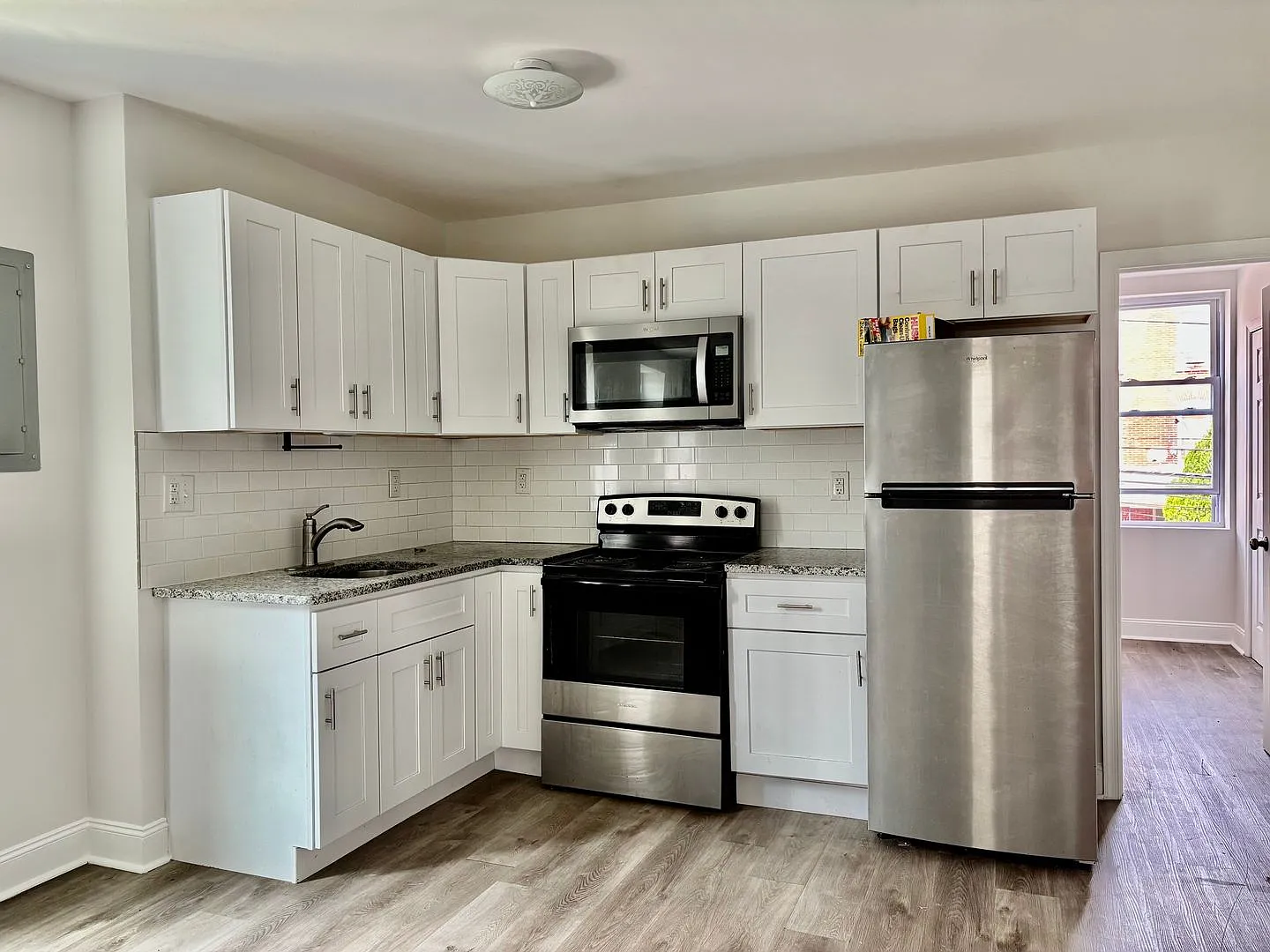 4136 Mantua Avenue — Photo 2