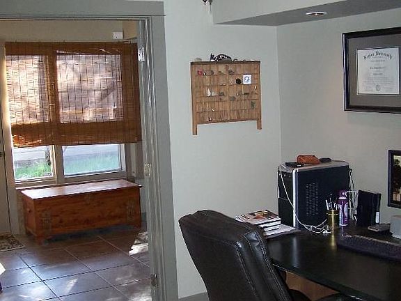 5th image of 438 Olney Dr