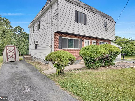 3rd image of 649 Erford Rd