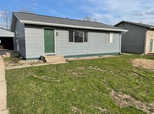 2955 4th St, Marion, IA 52302