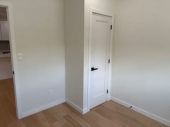 4th image of 22-56 Steinway St #3