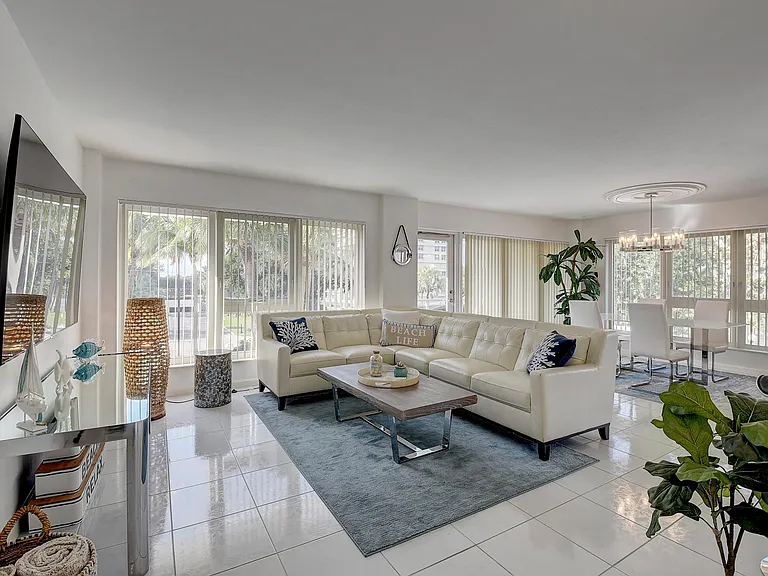 2066 N Ocean Blvd #2NW — Photo 2