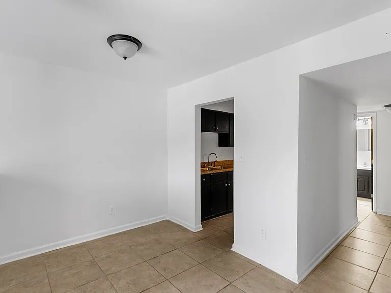 Glen Iris Place — Photo 40
