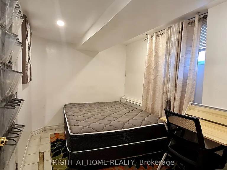 55 Littleleaf Dr #D — Photo 3