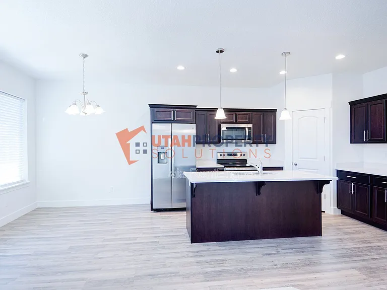 1621 N 3890 W — Photo 13