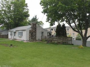 15 Cadwell Pl, Branford, CT 06405