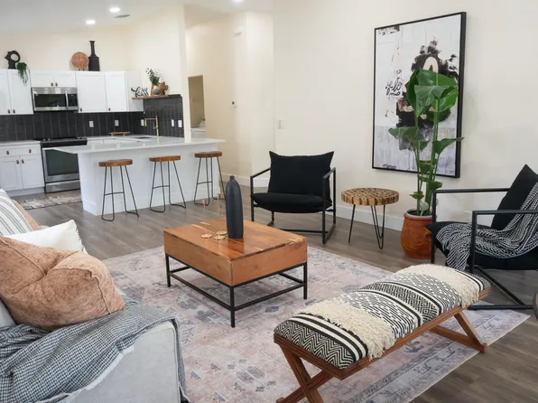 233 Fleming Avenue, Greenacres, FL 33463